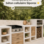 Cuisine d'été moderne en béton cellulaire, ouverte sur le jardin, avec un aménagement pratique et esthétique.