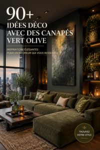 Salon élégant avec un canapé vert olive et des décorations chaleureuses.
