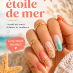 Manucure inspirée des étoiles de mer avec des designs bleu et sable.
