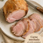 Viande andalouse, carne mechada servie dans un plat rustique