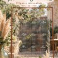 Plan de table transparent en plexiglass avec fleurs et éléments bohèmes